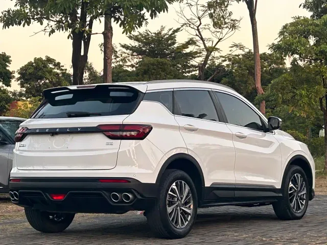 Geely Binyue — Фото автомобиля 6