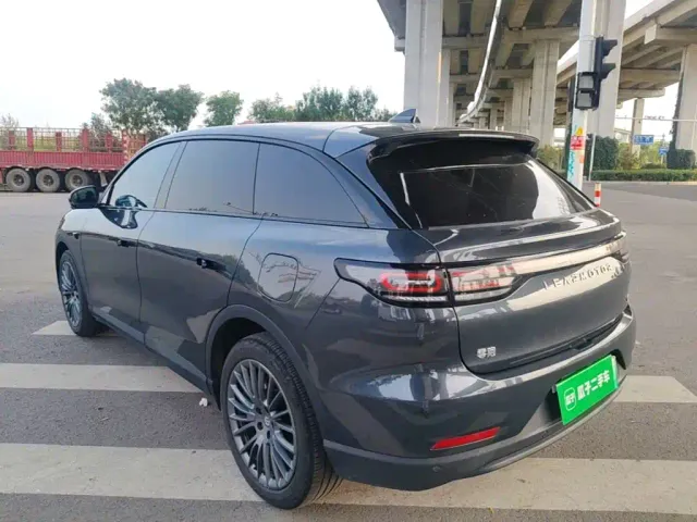 Leapmotor C11 — Фото автомобиля 4