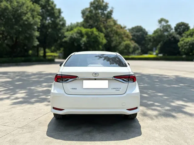 Toyota Corolla — Фото автомобиля 4