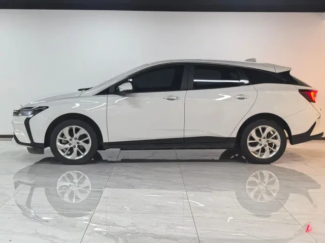 Buick Velite 6 — Фото автомобиля 16