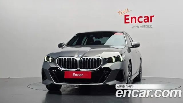 BMW 5-Series — Фото автомобиля 3