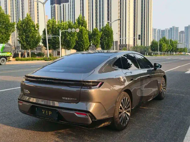 Geely Galaxy Xingyao 8 — Фото автомобиля 11