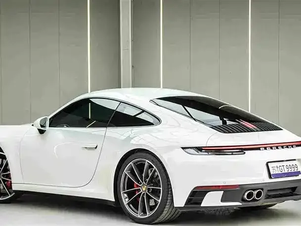 Porsche 911 — Фото автомобиля 8