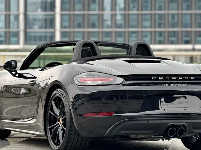 Porsche 718 — Фото автомобиля 8