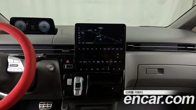 Hyundai Staria Staria 4WD Lounge 9 мест — Фото автомобиля 14