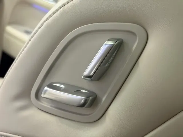 Li Auto L9 — Фото автомобиля 6