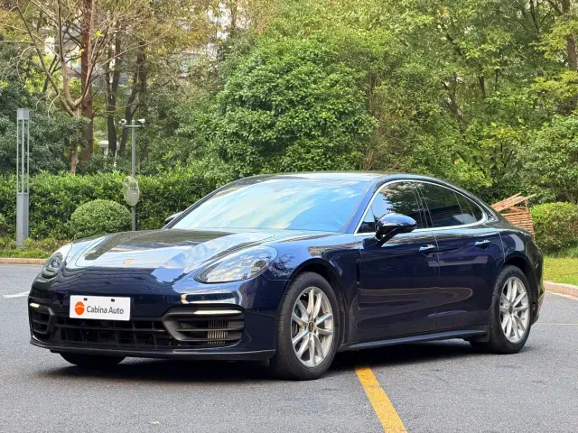 Фотография автомобиля — Porsche Panamera