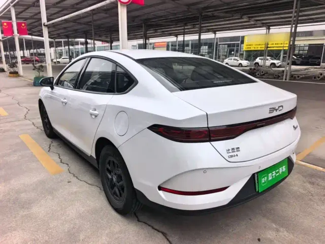 BYD Qin PLUS — Фото автомобиля 4