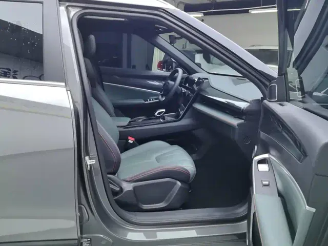 Geely Boyue — Фото автомобиля 8
