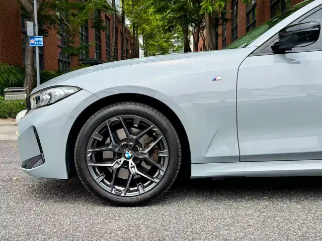 BMW 3 Series — Фото автомобиля 18