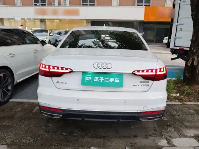 Audi A4L — Фото автомобиля 5