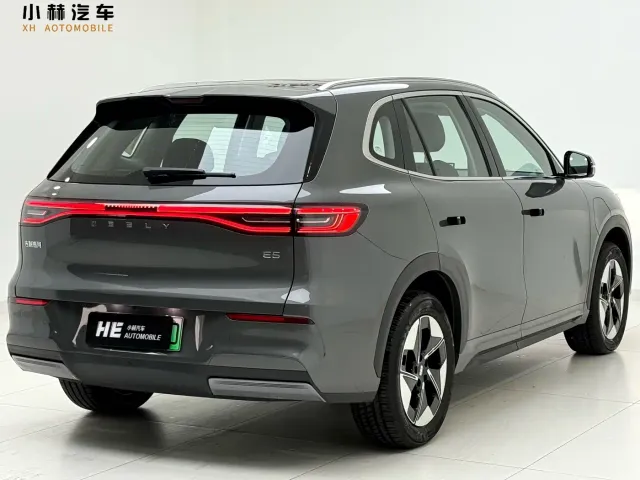 Geely Galaxy E5 — Фото автомобиля 6
