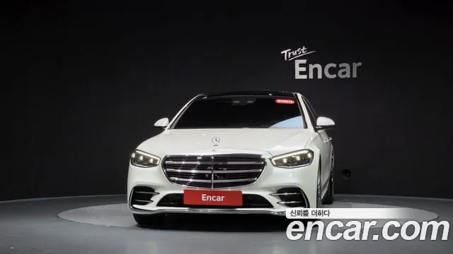 Mercedes-Benz S-Class — Фото автомобиля 3