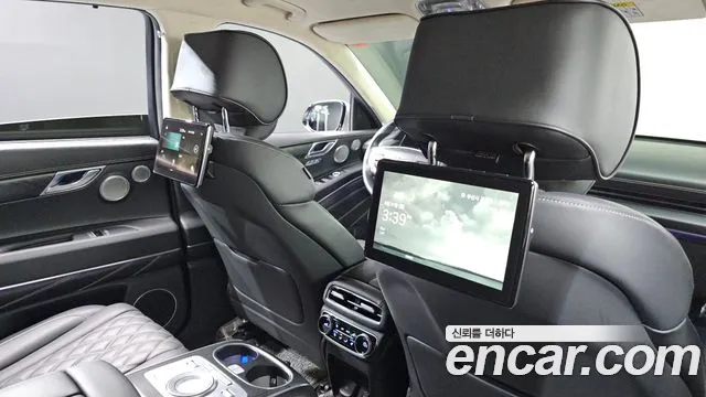 Genesis GV80 — Фото автомобиля 28