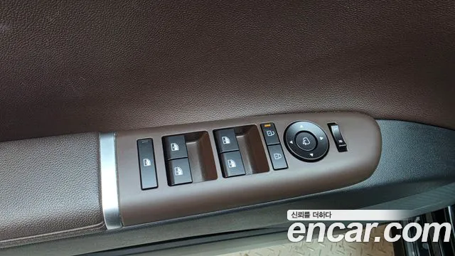 Hyundai Grandeur GN7 — Фото автомобиля 30