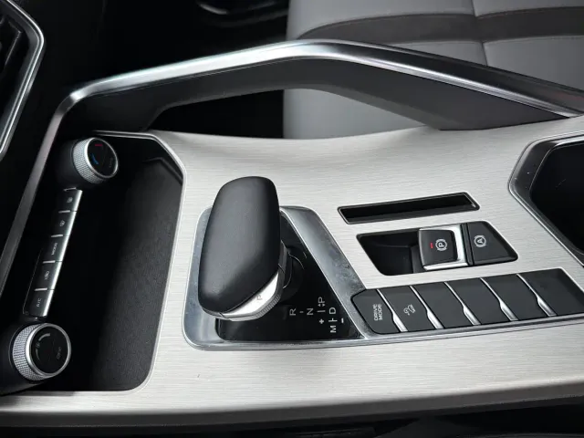 Geely Binyue — Фото автомобиля 23