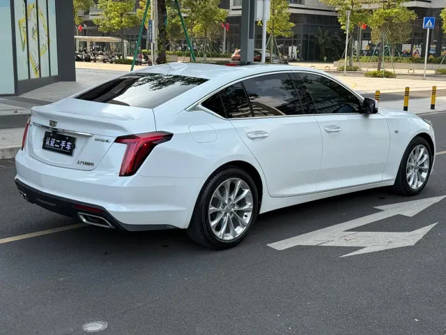 Cadillac CT5 — Фото автомобиля 7