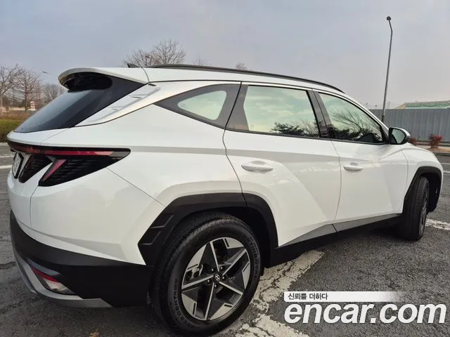 Hyundai Tucson — Фото автомобиля 3