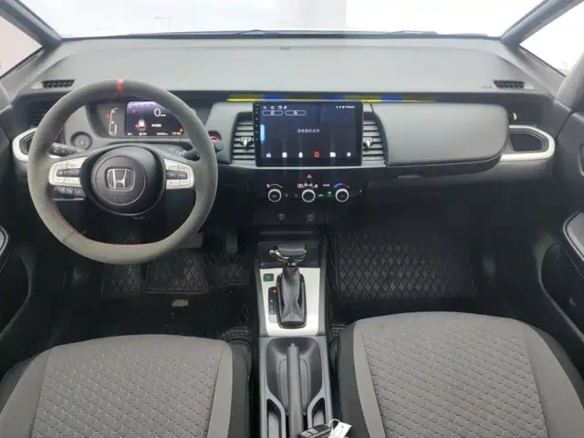 Honda Fit — Фото автомобиля 12