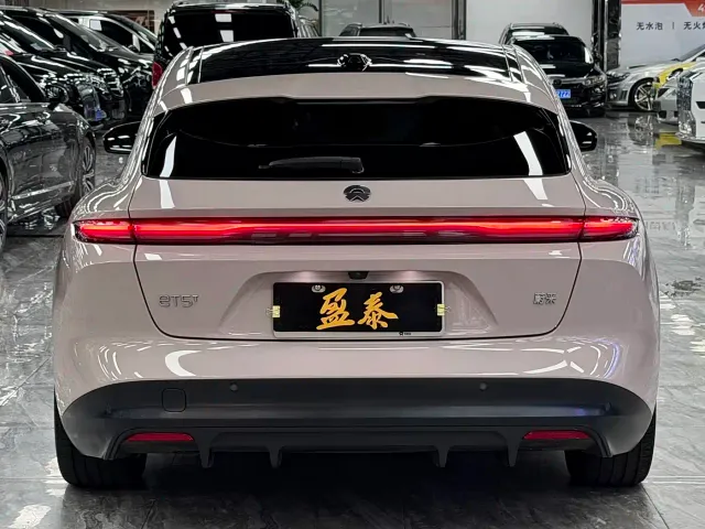 Nio ET5 Touring — Фото автомобиля 6