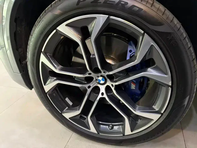 BMW X5 — Фото автомобиля 12