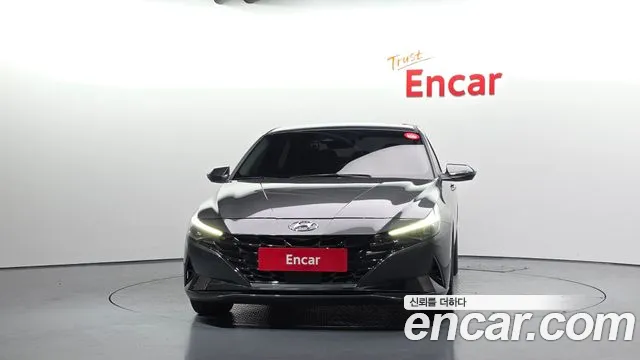 Hyundai Avante — Фото автомобиля 3