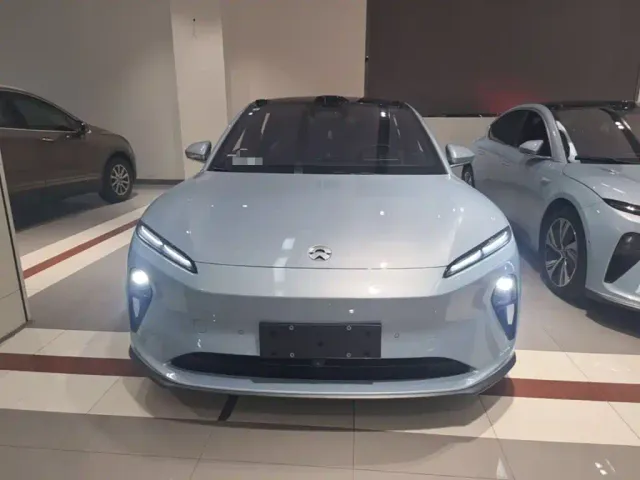 Nio ET5 — Фото автомобиля 2