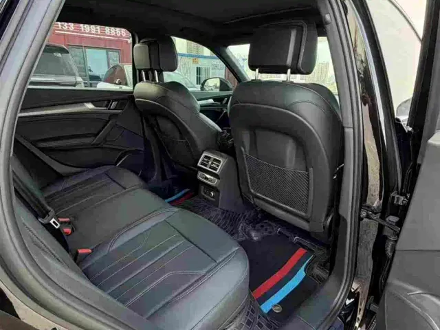 Audi Q5L — Фото автомобиля 8