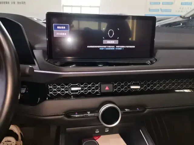 Honda Accord — Фото автомобиля 12