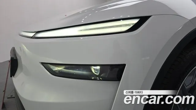 Tesla Model Y — Фото автомобиля 7