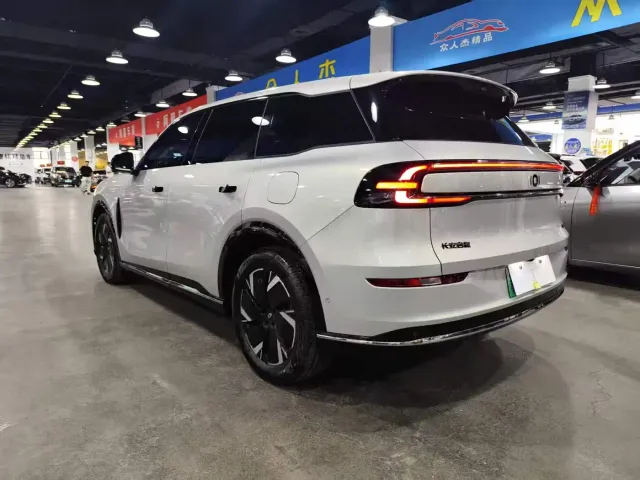 Changan Qiyuan Q07 — Фото автомобиля 3
