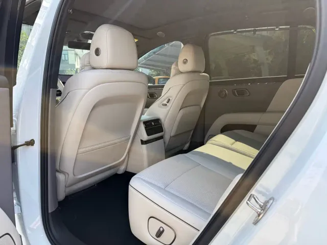 Li Auto i6 — Фото автомобиля 8