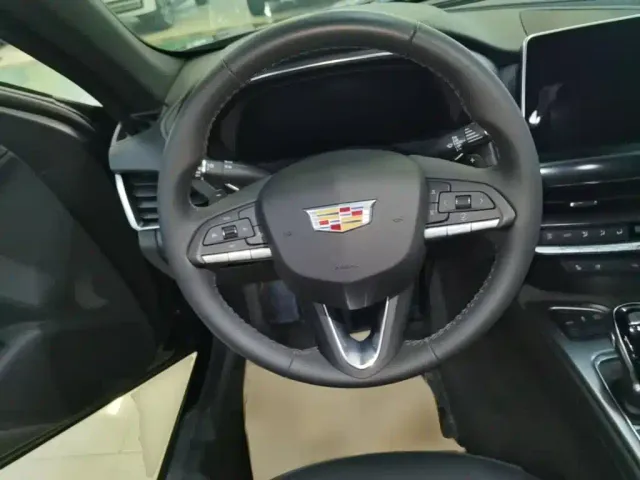 Cadillac CT5 — Фото автомобиля 10