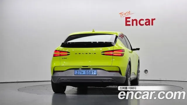 Genesis GV60 — Фото автомобиля 3