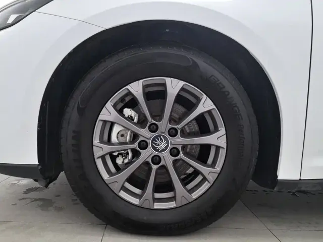 BYD Qin L — Фото автомобиля 17