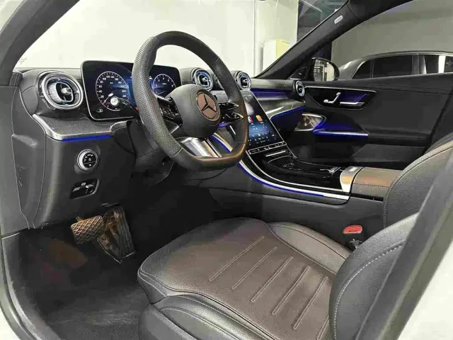 Mercedes-Benz C-Class — Фото автомобиля 12