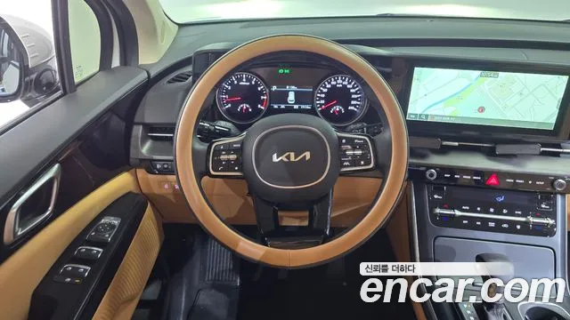 Kia Carnival — Фото автомобиля 19