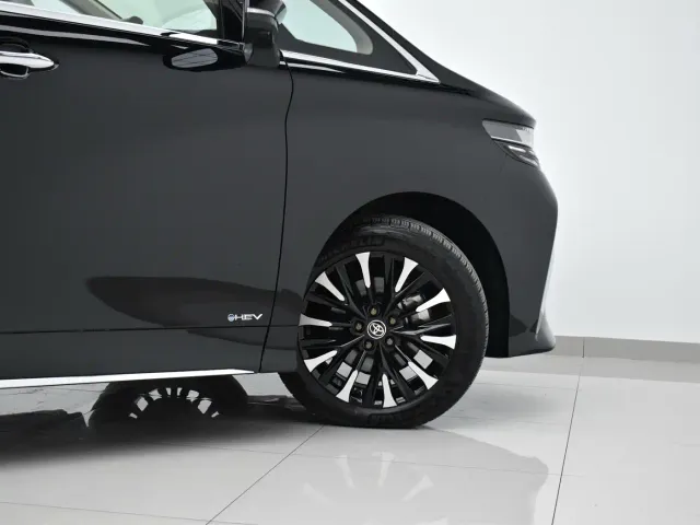 Toyota Alphard — Фото автомобиля 6