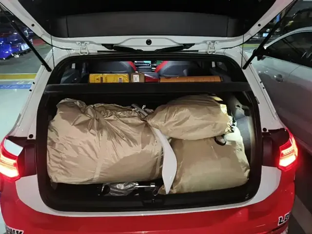 Volkswagen Golf GTI — Фото автомобиля 5