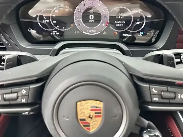 Porsche 911 — Фото автомобиля 10