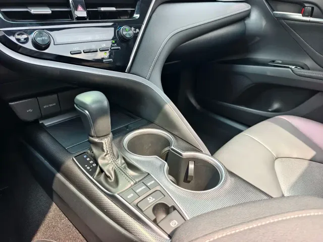 Toyota Camry — Фото автомобиля 23