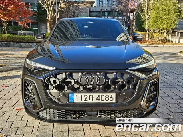 Audi Q5 40 TDI quattro Sportback S Line — Фото автомобиля 3