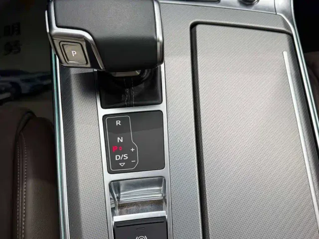 Audi A7L — Фото автомобиля 20