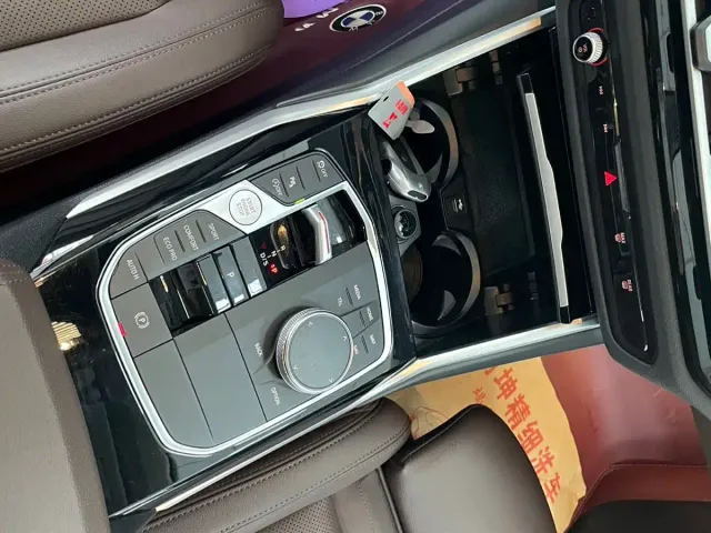 BMW 3 Series — Фото автомобиля 11