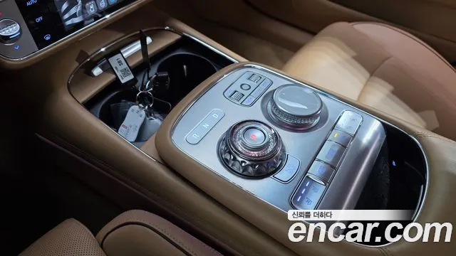 Genesis G90 Бензин 3.5 турбо AWD — Фото автомобиля 9