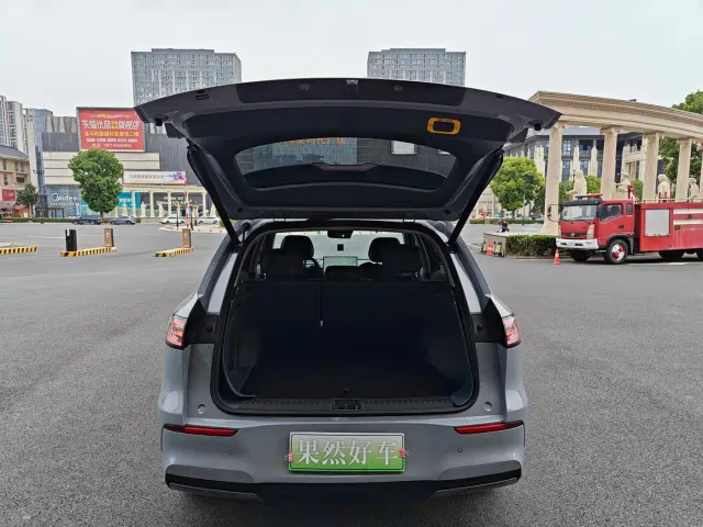 Geely Galaxy E5 — Фото автомобиля 9