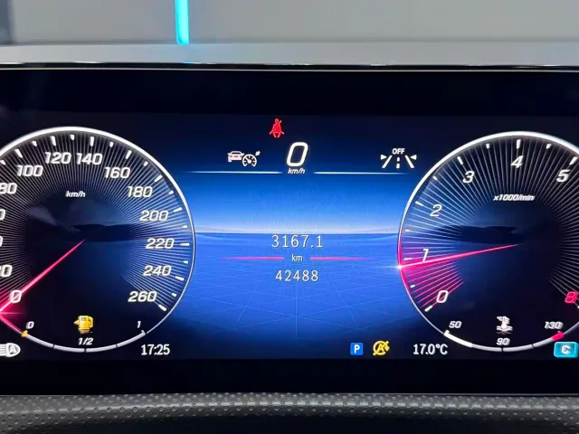 Mercedes-Benz A-Class — Фото автомобиля 12