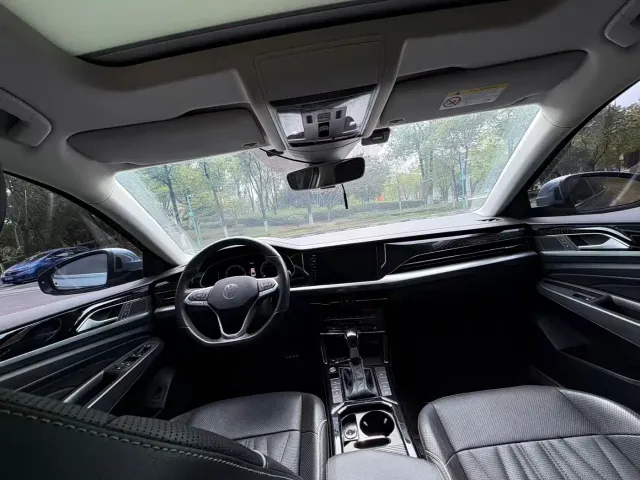 Volkswagen Passat — Фото автомобиля 9
