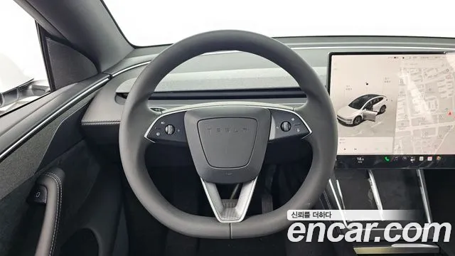 Tesla Model Y — Фото автомобиля 13