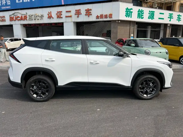 Geely Boyue — Фото автомобиля 3